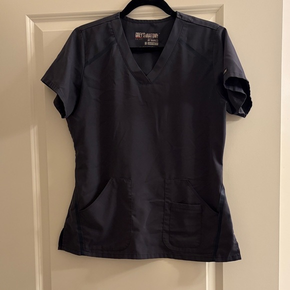 Grey’s Anatomy Gray Scrub Set - Picture 2 of 5